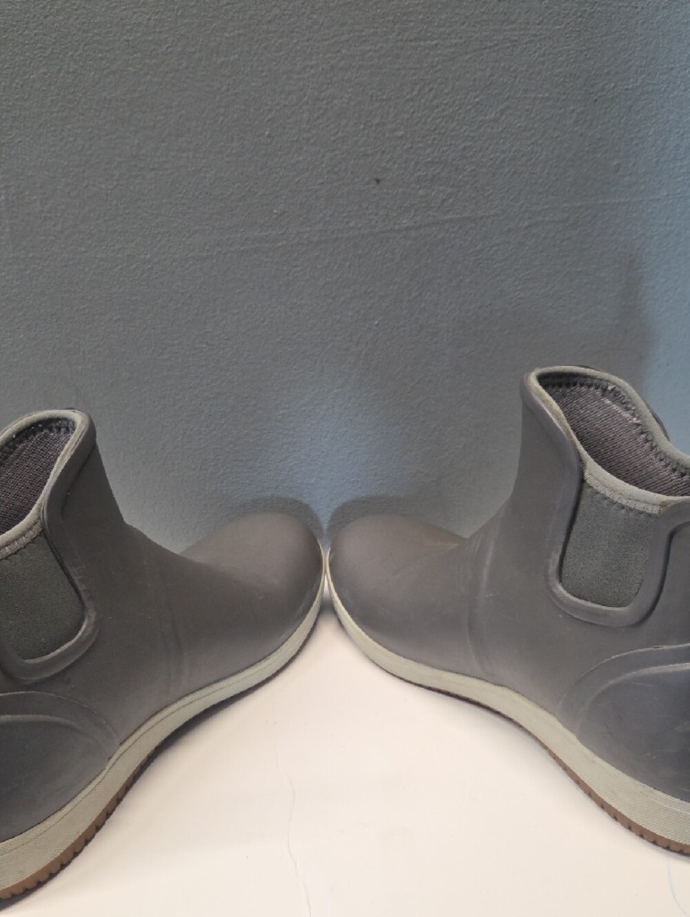 Bogs Women's Gray Ankle Rain Boots Size 11 - Picture 6 of 9
